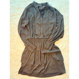 White House Black Market Dress Size Small Black w/ silver embellish outline